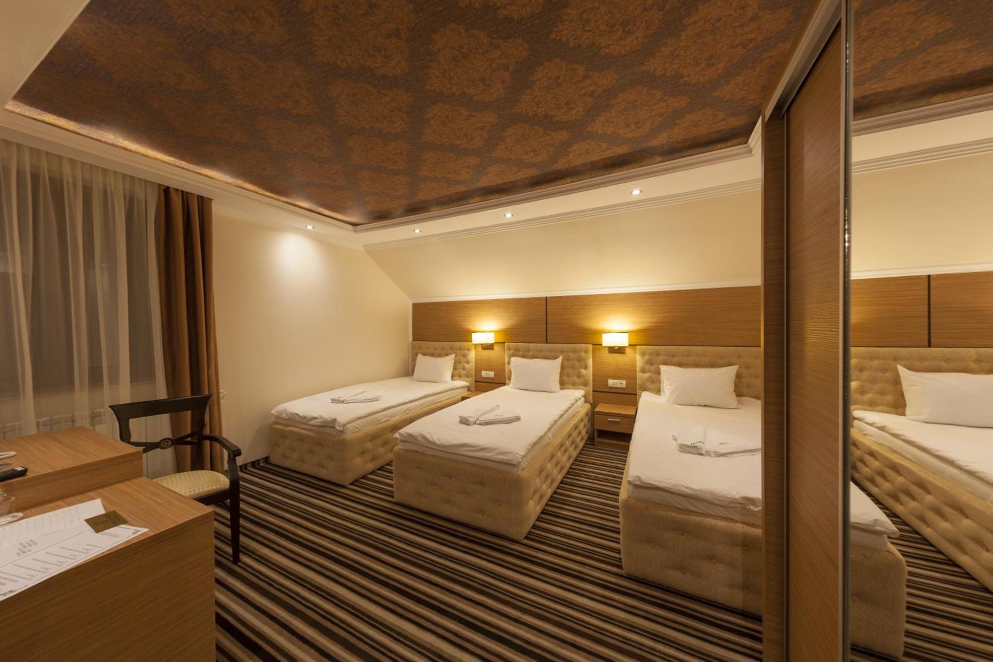 Allegria Hotel ألبا يوليا الغرفة الصورة