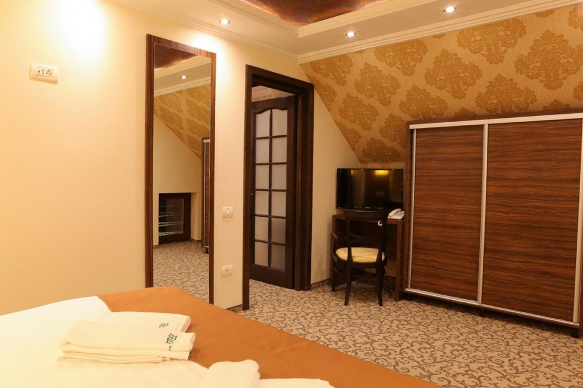 Allegria Hotel ألبا يوليا الغرفة الصورة