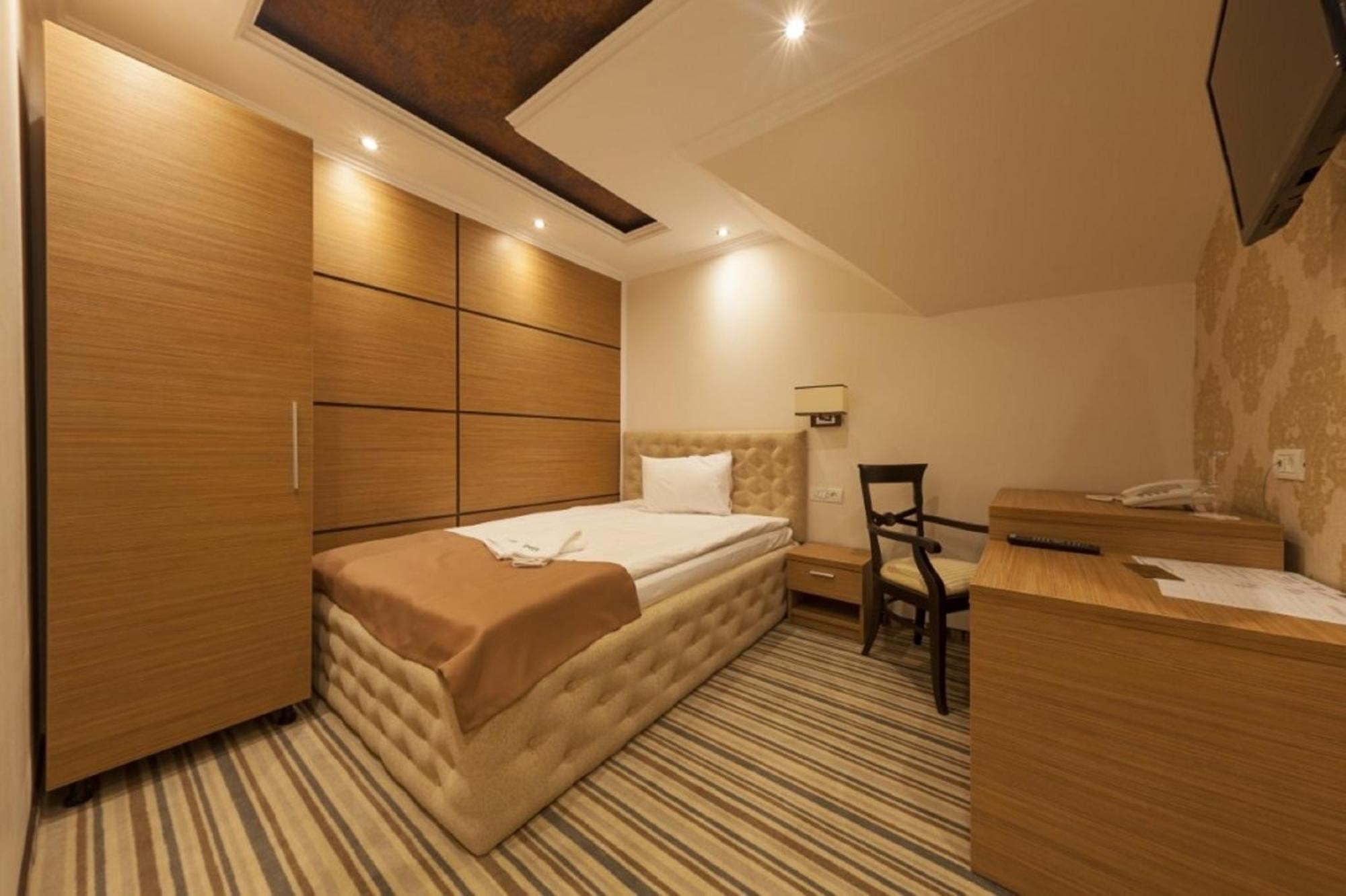 Allegria Hotel ألبا يوليا الغرفة الصورة